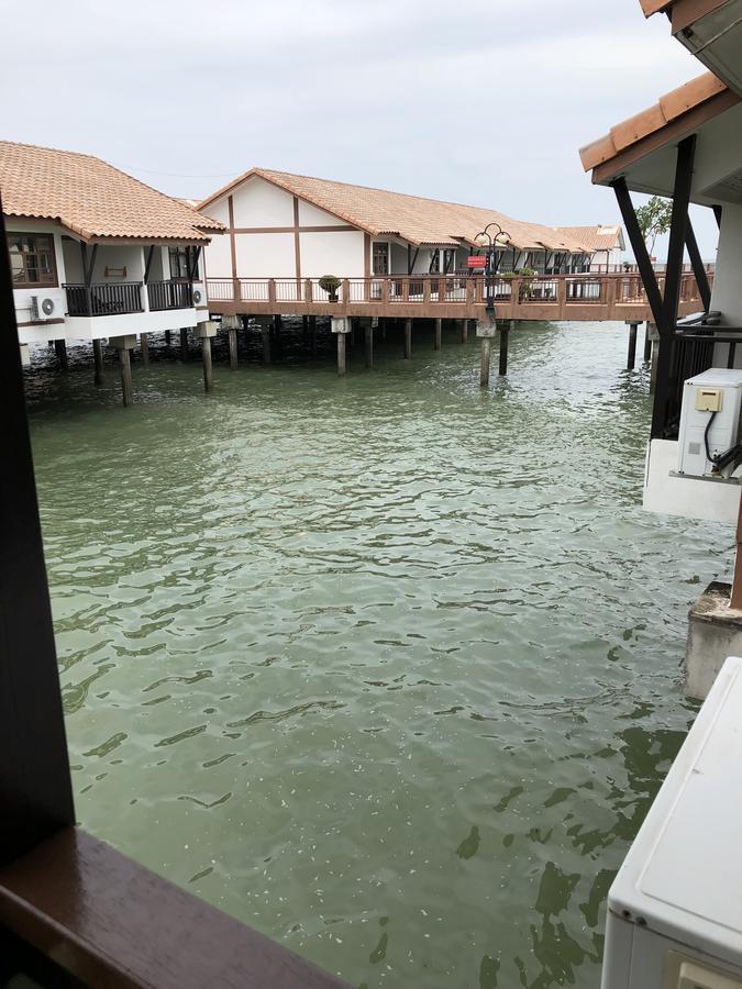Private Water Chalet Port Dickson Porto Dickson Exterior foto